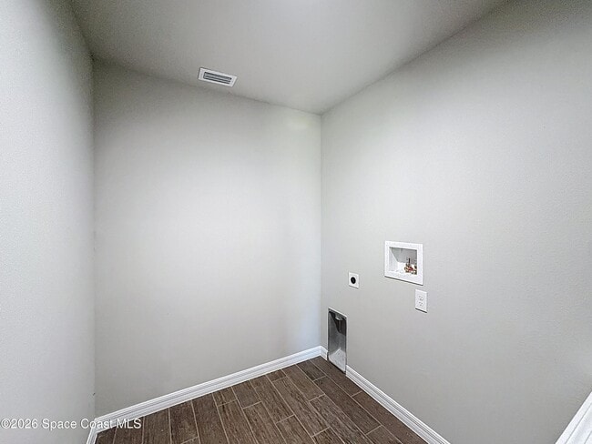 Building Photo - 1101 San Filippo Dr SE