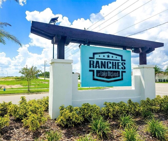 Building Photo - 1121 Deepwater Cir