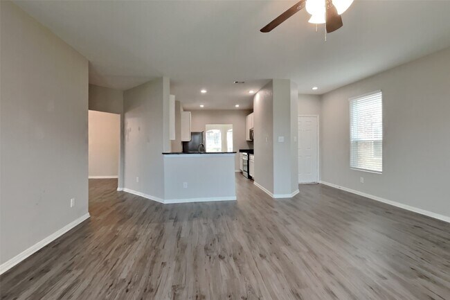 Building Photo - 2544 Elm Crossing Trail