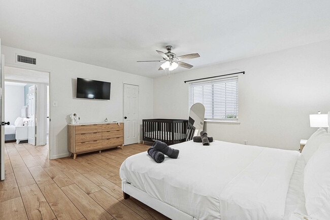 Building Photo - 5632 Terry St