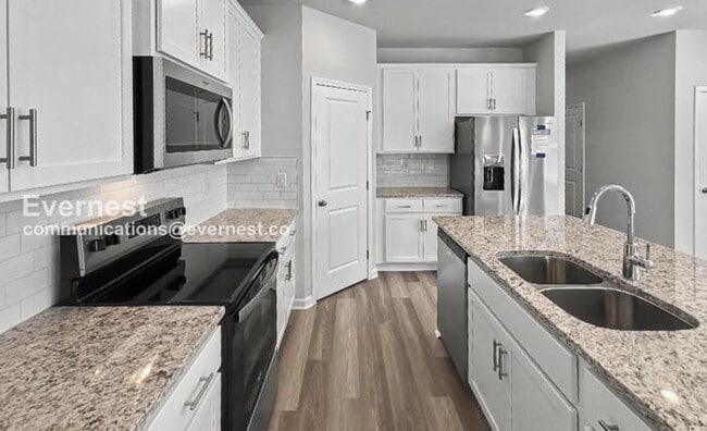 Building Photo - 4 Bed/2.5 Bath New Construction Home with Garage / Pet-Friendly / Available Now!