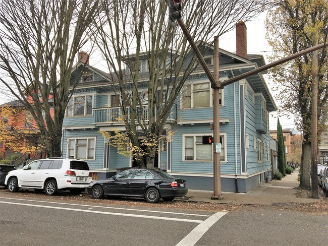 Primary Photo - 1012 NW 18th Ave