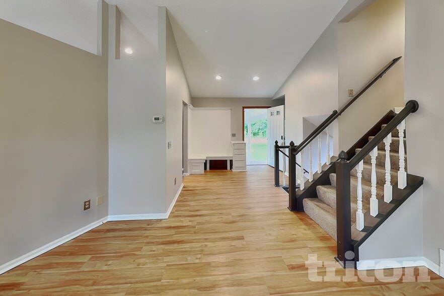 Building Photo - 7429 Chesham Ln