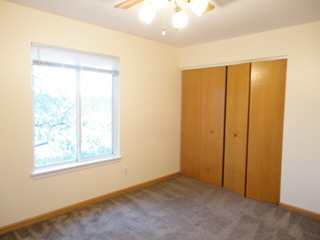 Building Photo - 14029 S Lakeridge Dr