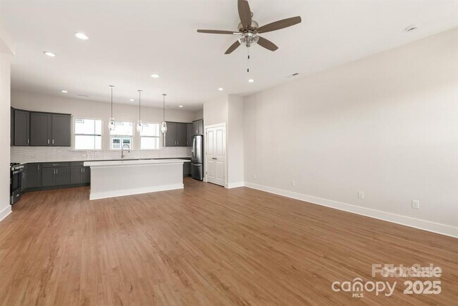 Building Photo - 312 Ferebee Pl