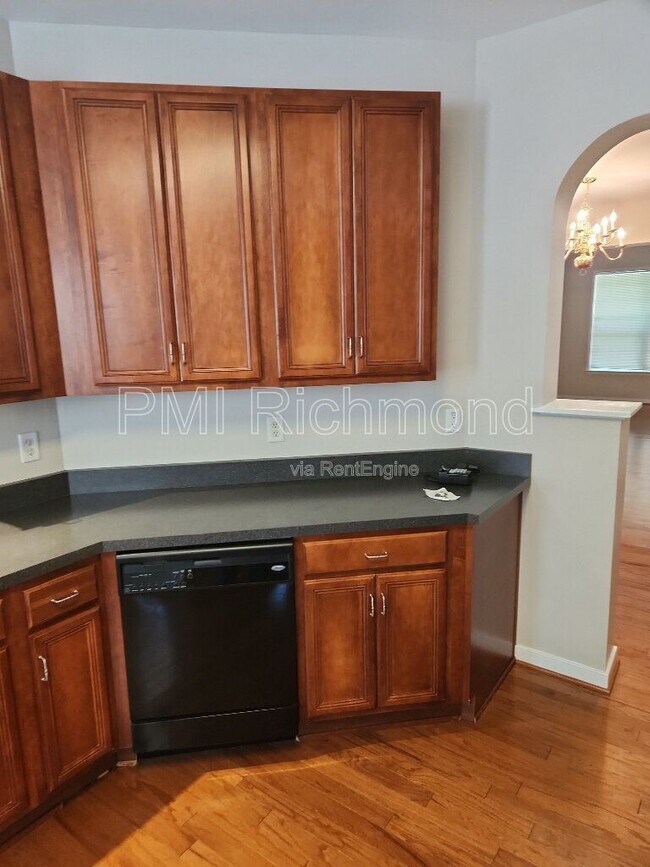 Building Photo - 1252 Providence Knoll Dr