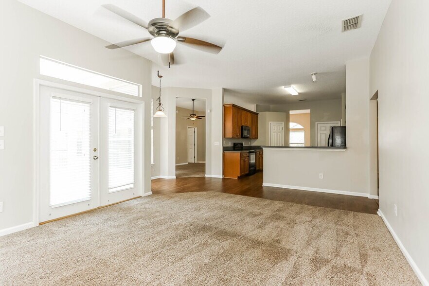 Building Photo - 407 Sparrow Branch Cir
