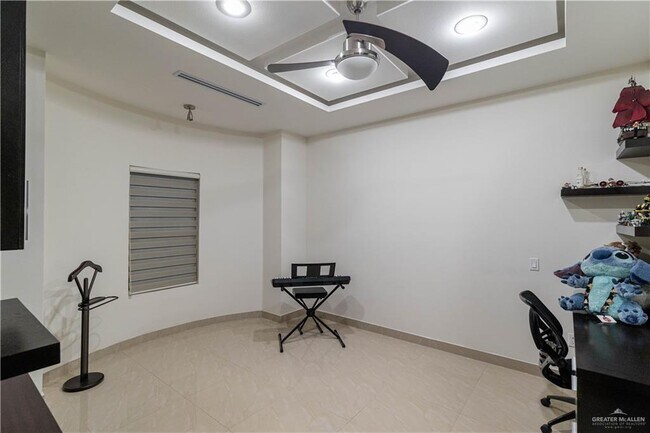 Building Photo - 3701 Ebro Dr