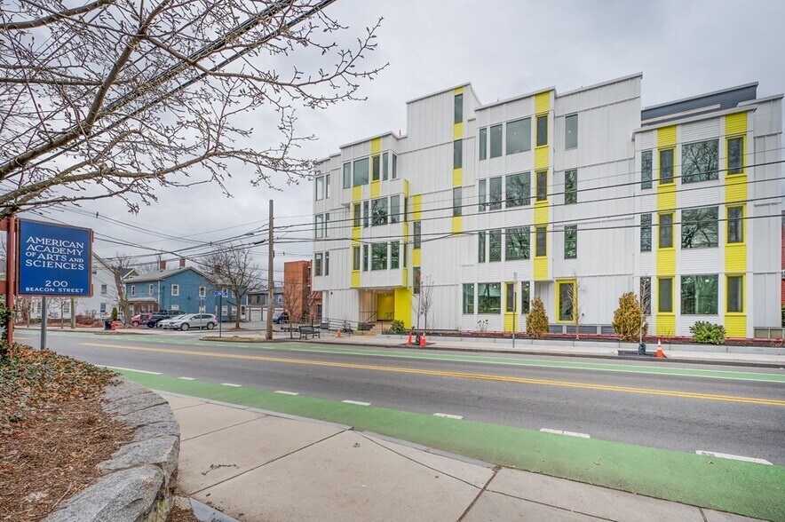 Building Photo - 205 Beacon St