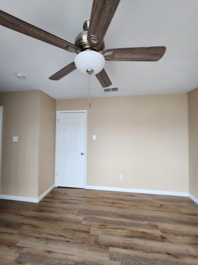 Building Photo - 4226 Walnut Hills Dr