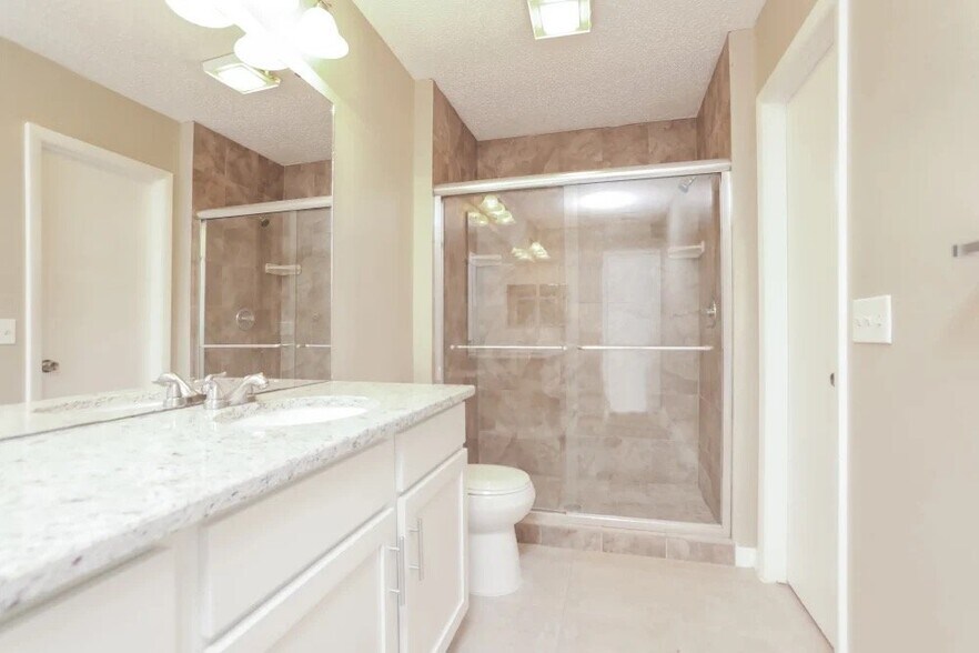 Building Photo - 3575 W Lake Mary Blvd