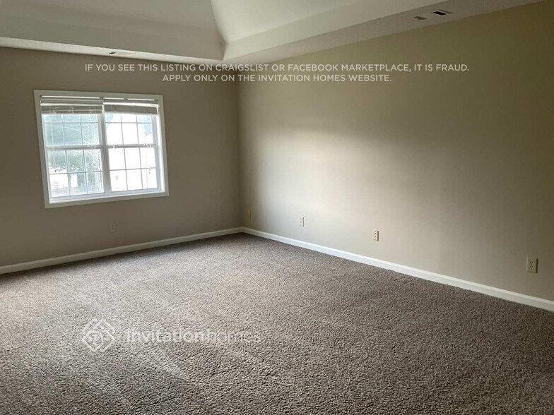 Building Photo - 2357 June Springs Dr SW