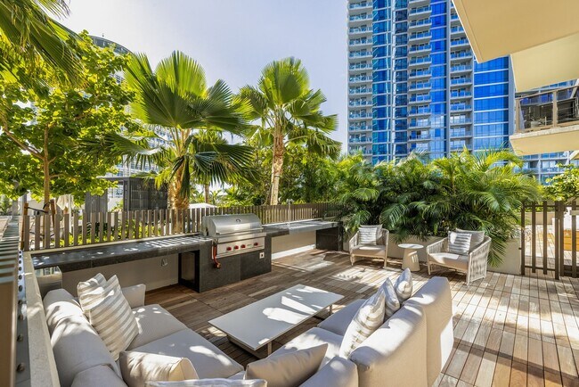 Building Photo - Sky Ala Moana West #1508 - Live in the heart of Honolulu!