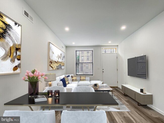 Building Photo - 2027 N 5th St