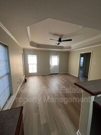 Building Photo - 1510 S Patout St