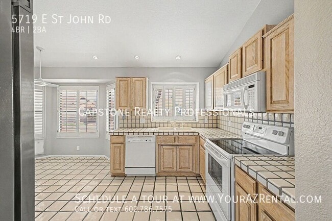 Building Photo - 5719 E St John Rd