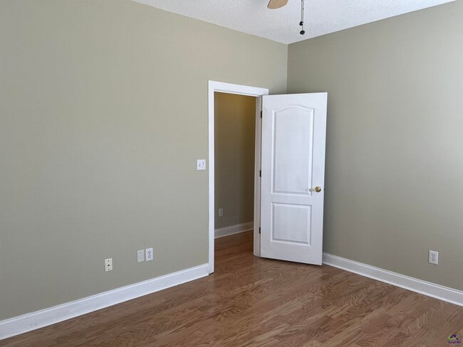 Building Photo - 104 Prestige Dr