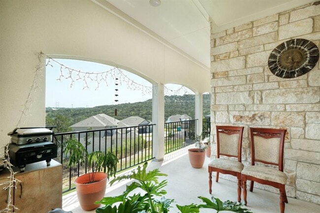 Building Photo - 258 Baldovino Skyway