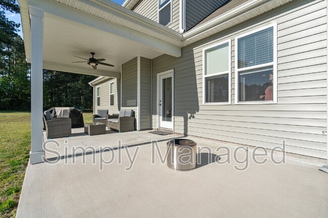 Building Photo - 124 Rocking Horse Ln