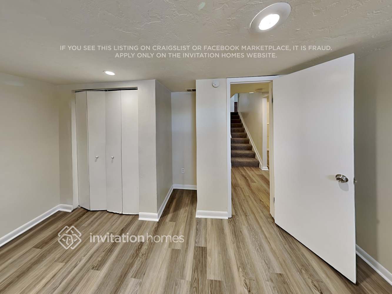 Building Photo - 18900 E Chaffee Pl