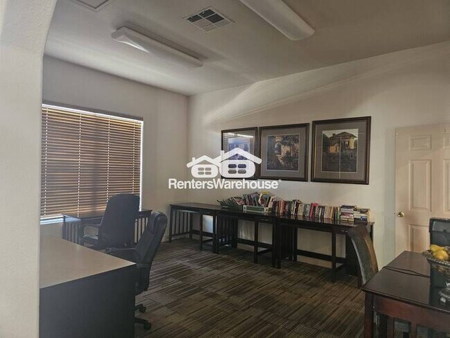 Building Photo - Beautiful 1-bedroom, 1-bathroom condo