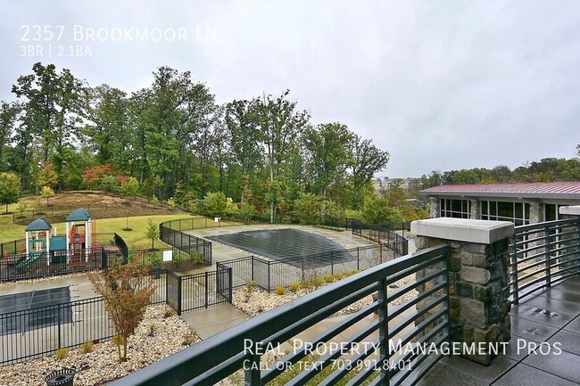 Building Photo - 2357 Brookmoor Ln