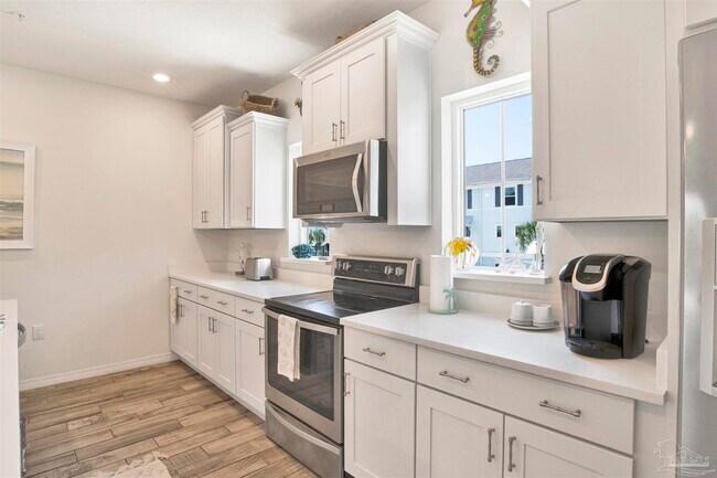 Building Photo - 14558 Salt Meadow Dr