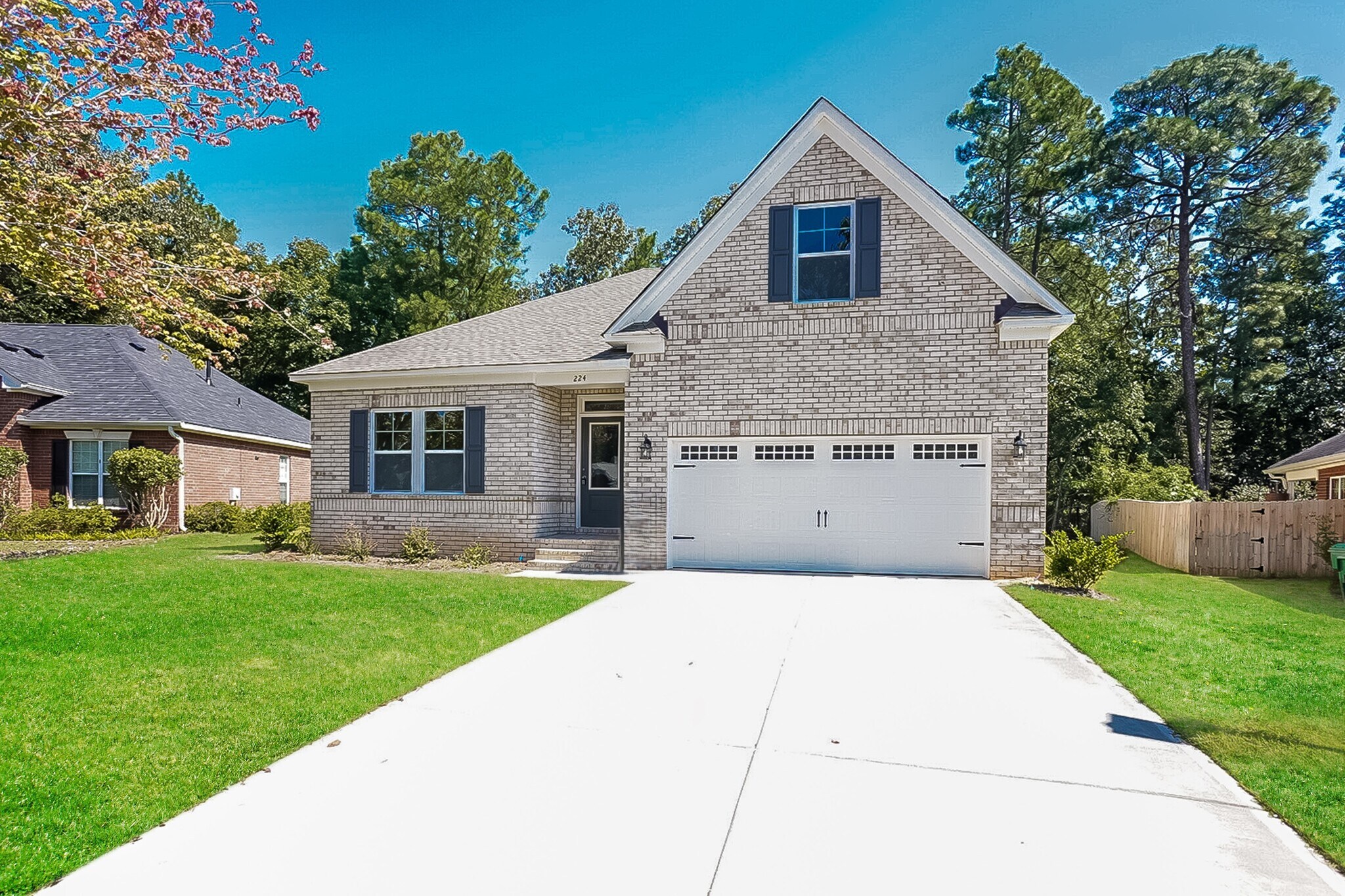 Building Photo - 224 Bainbridge Dr