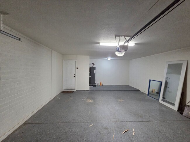 Building Photo - Beautiful 3 bedroom / 2 bath in Scottsdale!