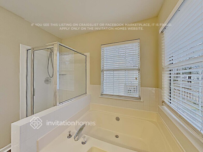 Building Photo - 5909 Creft Cir