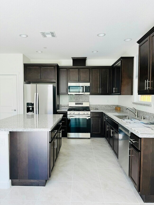 Building Photo - 5395 Trimonti Cir
