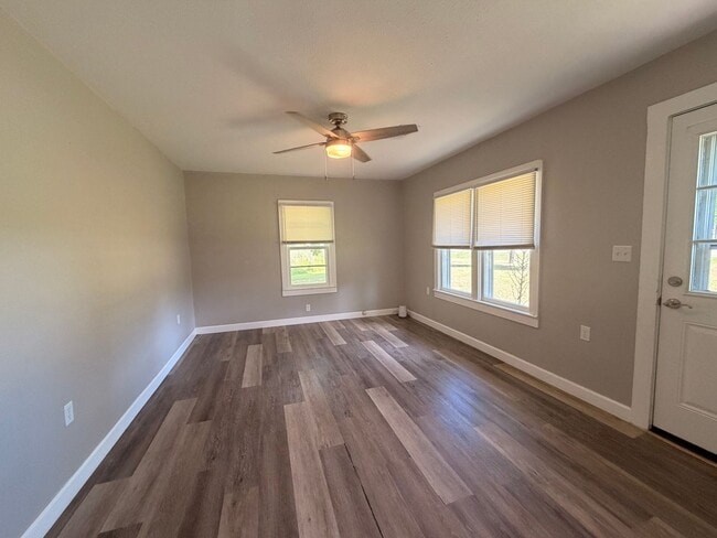 Building Photo - Charming 3-bedroom, 1-bath home in Dardanelle, AR,
