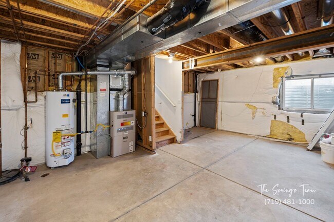 Building Photo - COUNTRYSIDE 3BD/2BA in FOUNTAIN - Security Deposit Waiver Available