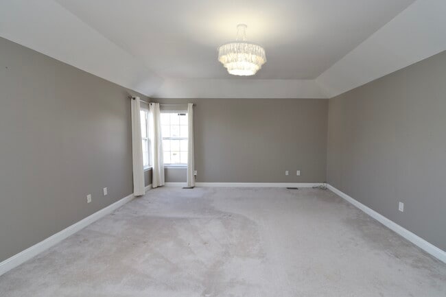 Building Photo - 2969 Columbia Dr