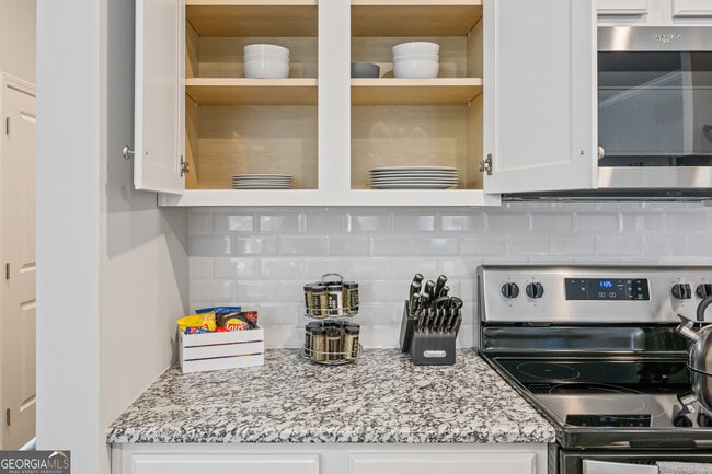 Building Photo - 2059 Pinnacle Walk