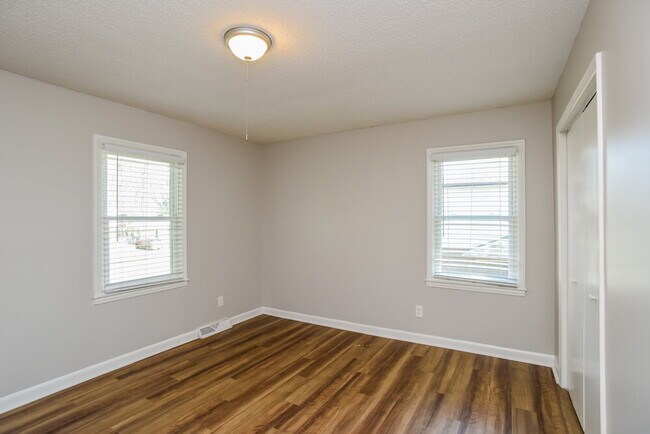 Building Photo - 365 Clover Hitch Dr