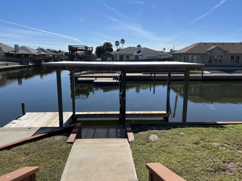 Building Photo - 14157 Whitecap Blvd