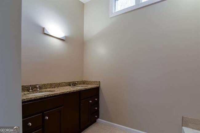 Building Photo - 4330 Laurel Summit Ct