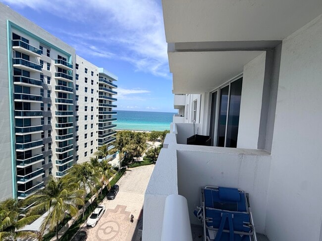 Building Photo - 9195 Collins Ave