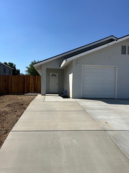 Building Photo - 21605 Golden Star Blvd