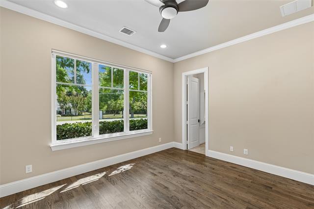 Building Photo - 2737 Farmers Branch Ln
