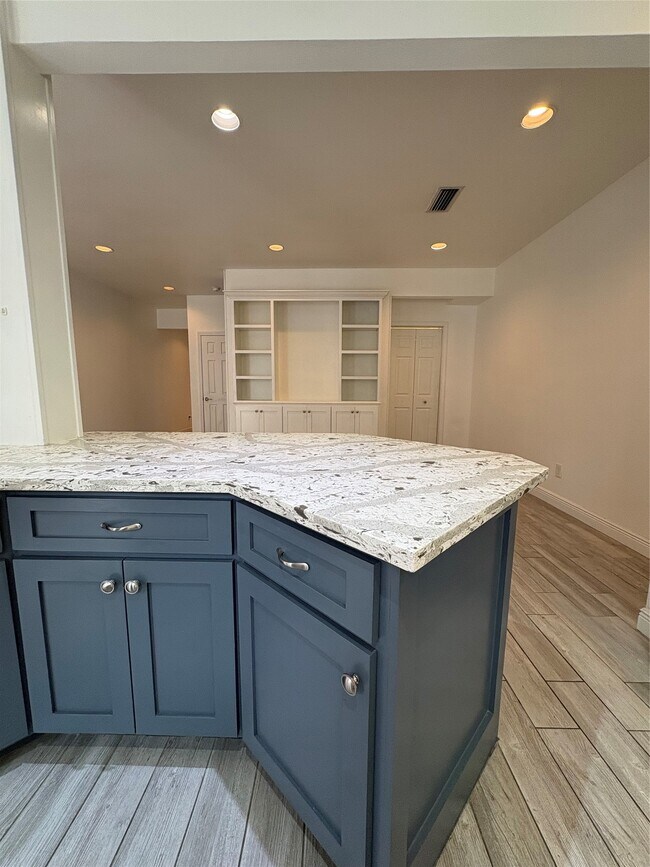Building Photo - 12625 Memorial Dr