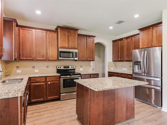 Building Photo - 11305 Amistad Dr