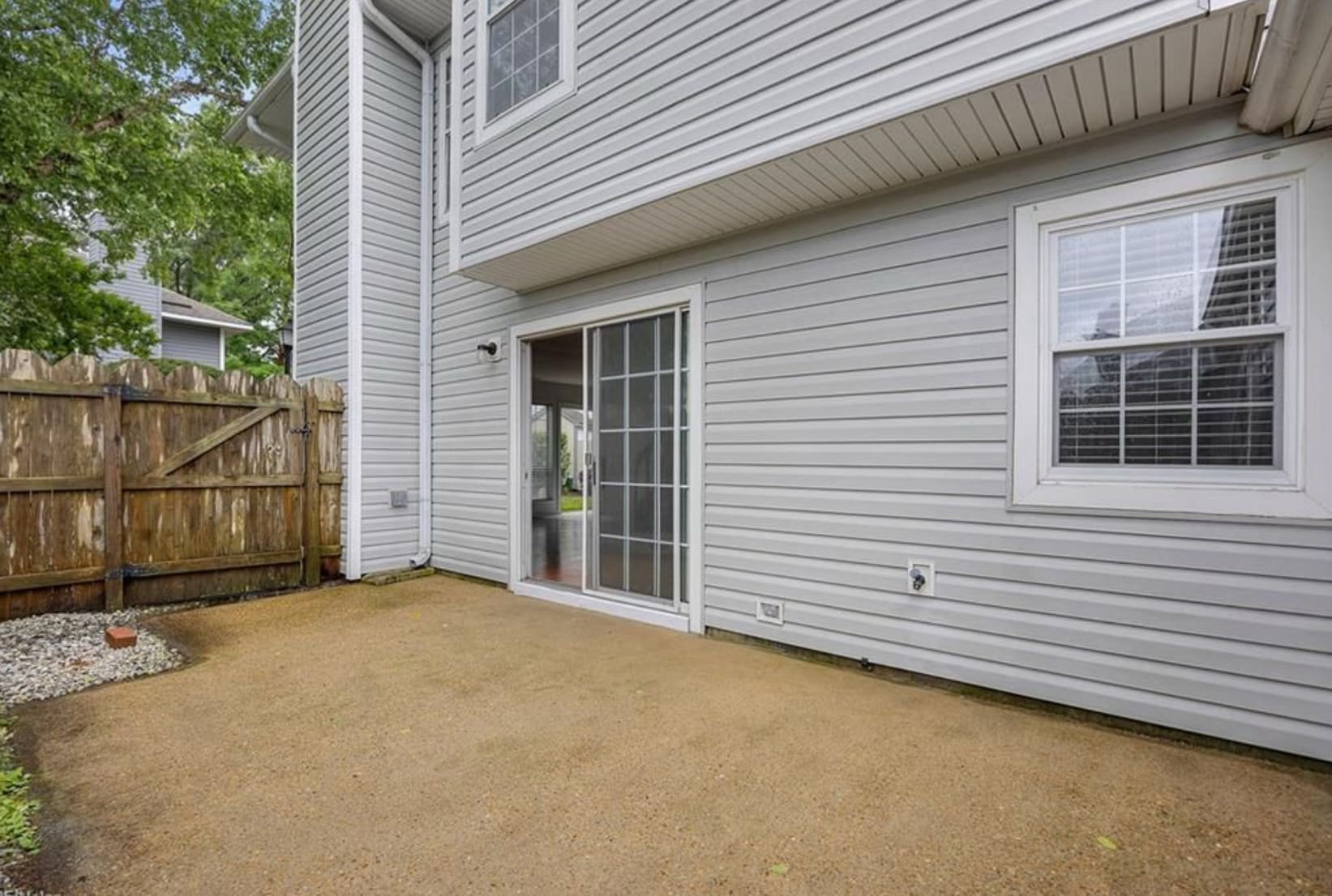 Building Photo - 264 Ferdinand Cir