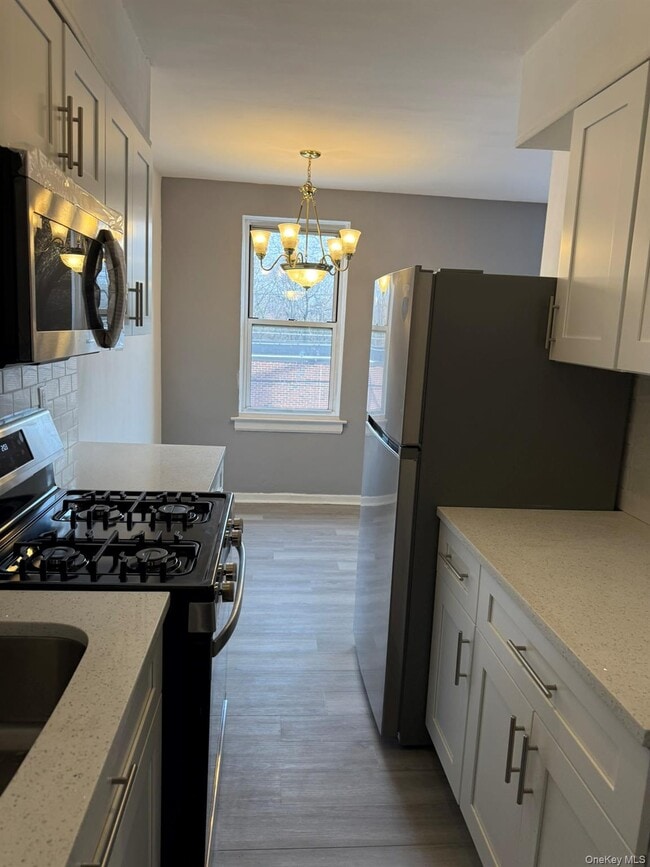 Building Photo - 1 Vincent Rd