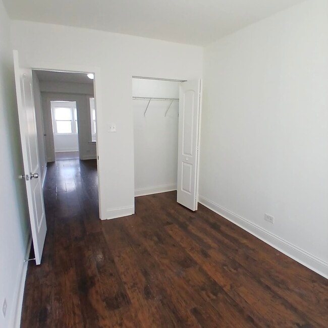 Building Photo - 4876 W Armitage Ave