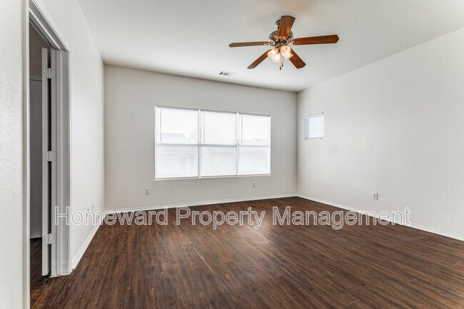 Building Photo - 7544 Lazy Spur Blvd