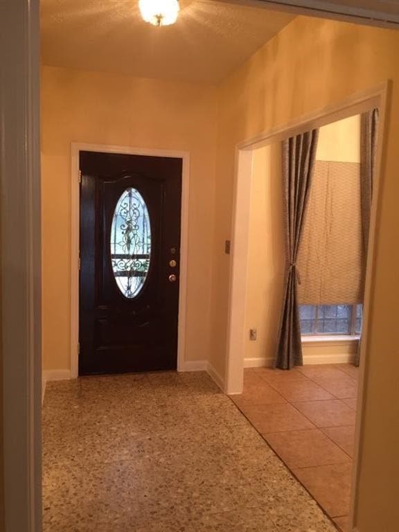 Building Photo - 10728 Briar Forest Dr