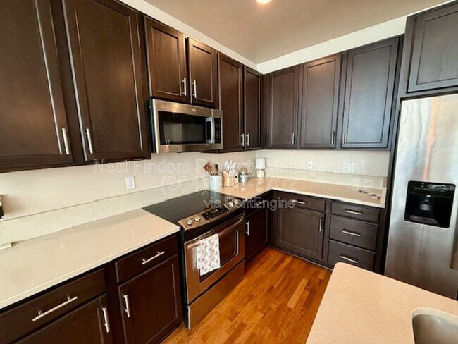 Building Photo - 2525 College St