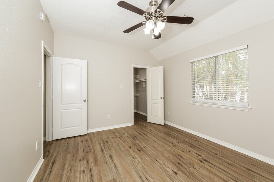 Building Photo - 26118 Cypresswood Dr